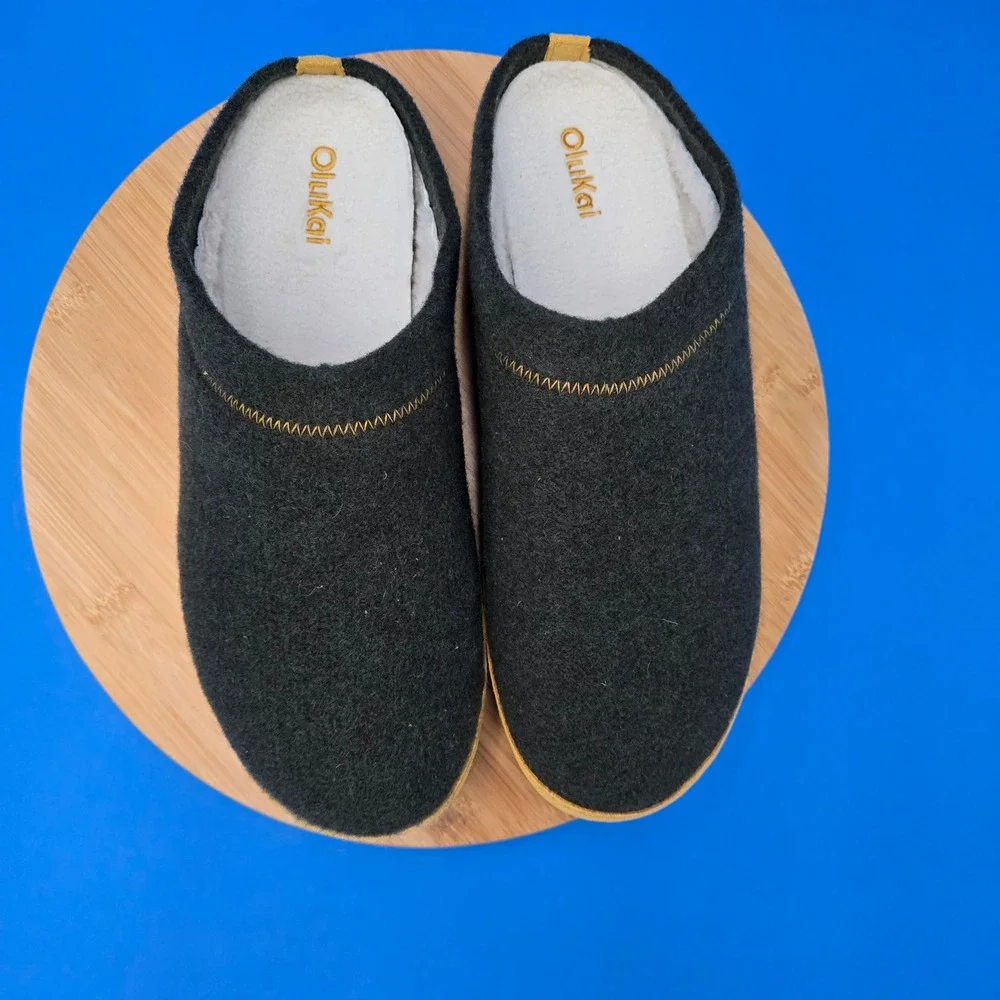 OluKai Men's Hanani Hulu Wool Felt Lined Mules Slippers Size 12 Green Yellow New